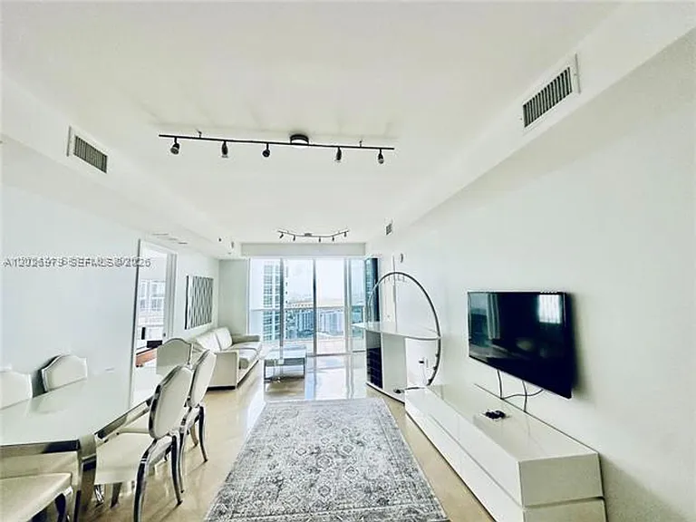 18201 Collins Ave #5307 — Photo 8