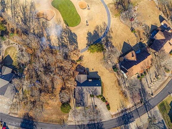 3rd image of 12 Monikie Dr
