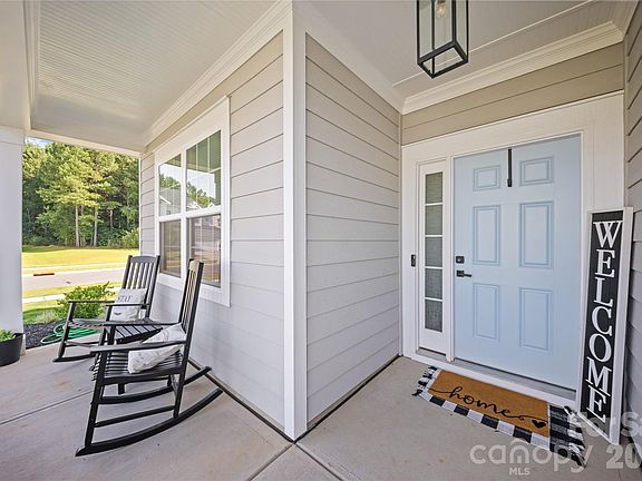 4th image of 5005 Painswick Pl