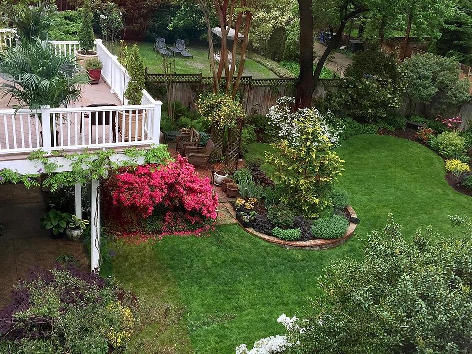 2nd image of 5611 Chevy Chase Pkwy NW