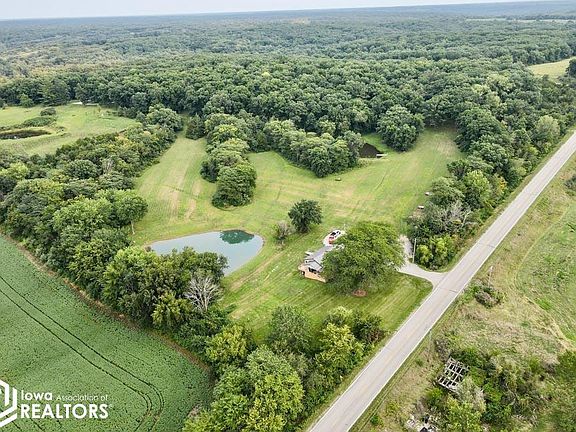 2nd image of 3683 Lake Rd