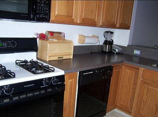 4th image of 8138 Chester Pkwy