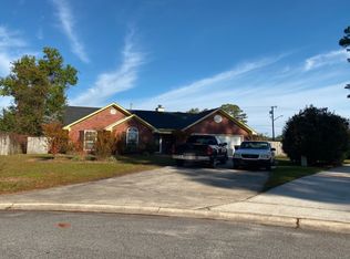 70 Parkside Dr, Richmond Hill, GA 31324