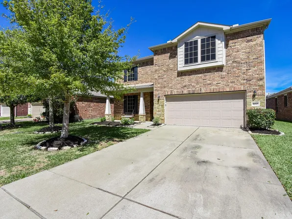 8207 Running Brook Ln, Rosenberg, TX 77469