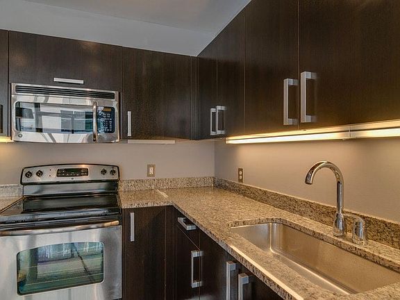 Kitchen-granite countertop