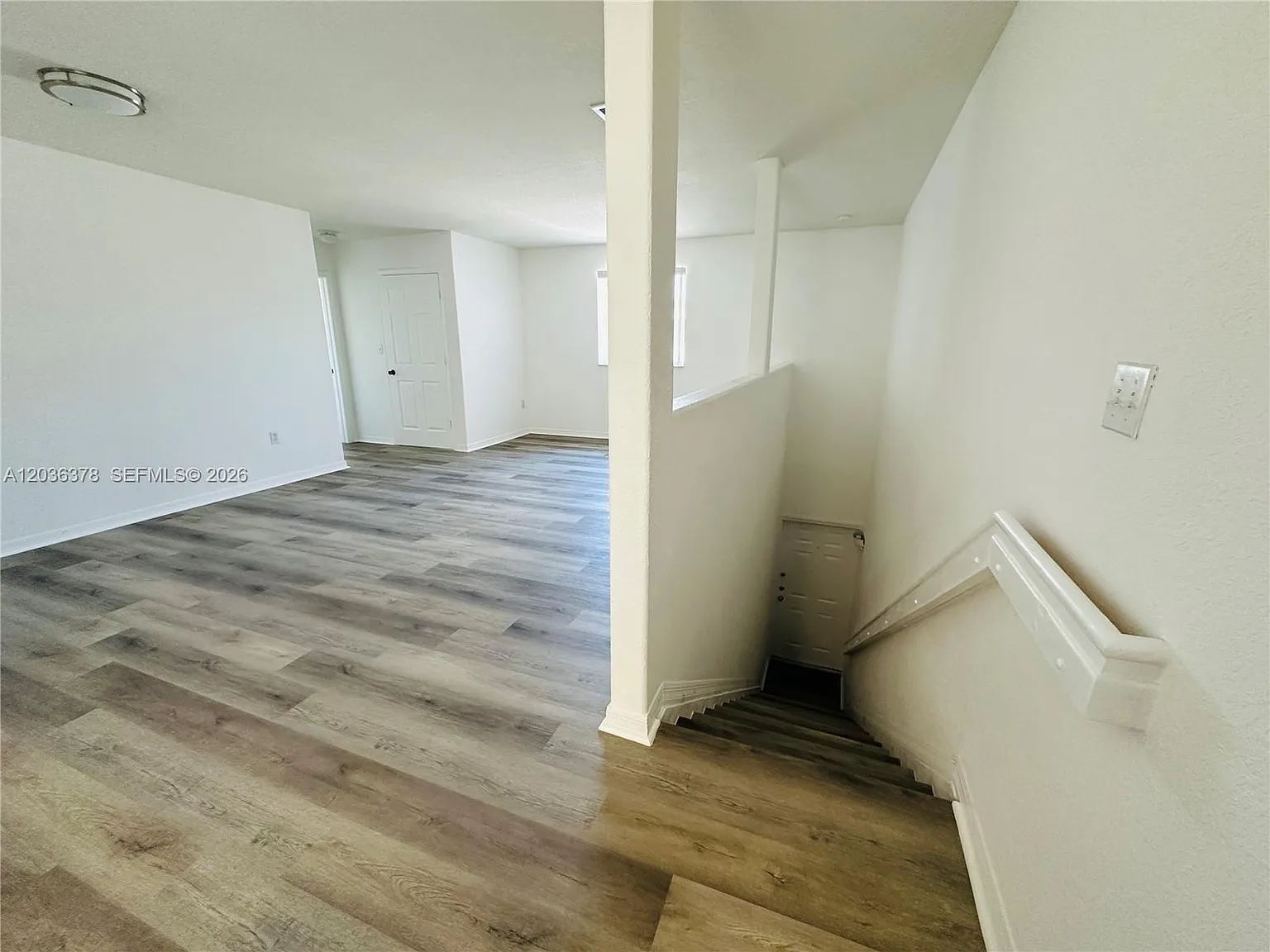 Doral Grand Condo — Photo 4