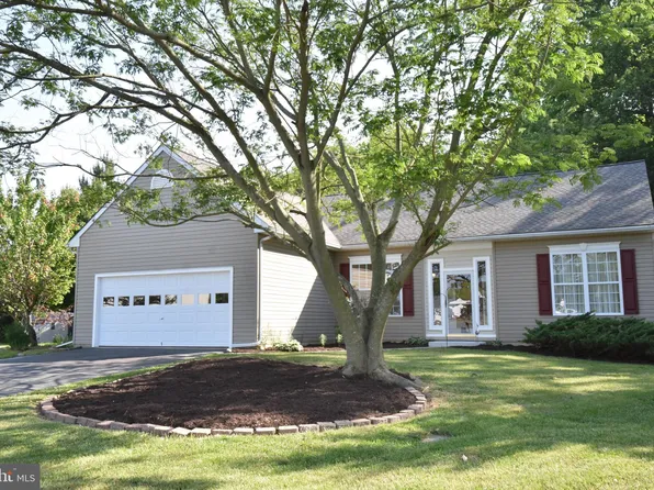 51 Avon Ct, Dover, DE 19904