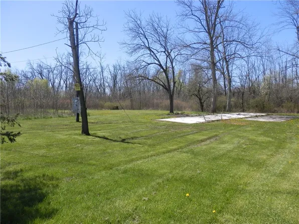 2790 Kingdom Rd, Waterloo, NY 13165