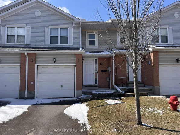 100 Century Dr #19, Orangeville, ON L9W 4L3