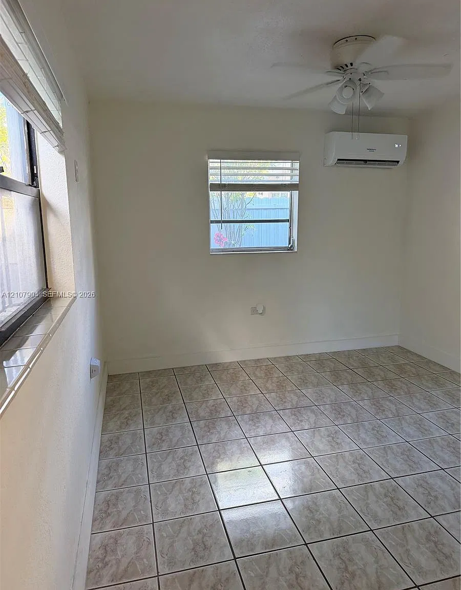 Sunkist Grove — Photo 4