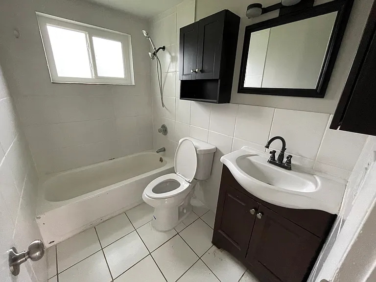 3937 Claremont Dr — Photo 12