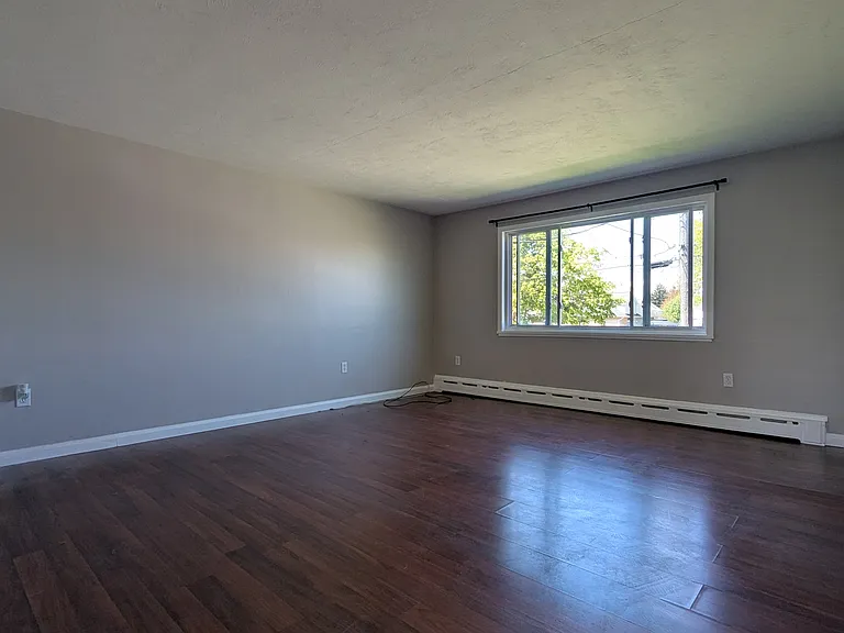 85 Saint Johns Pl #3 — Photo 8
