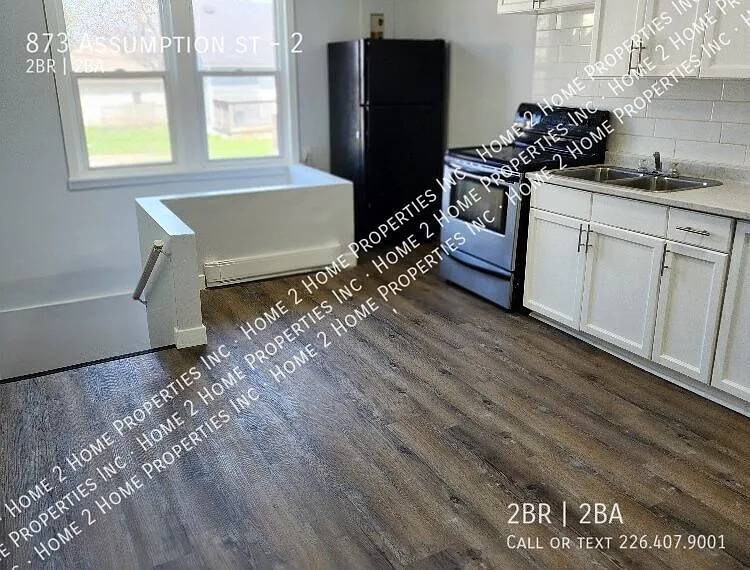 2 Bed 2 Bath — Photo 4