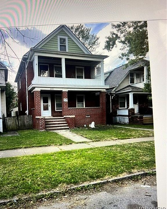 1st image of 420 18th St