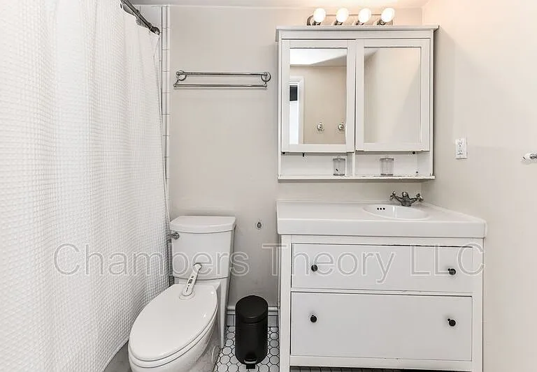 2112 Military Rd — Photo 16