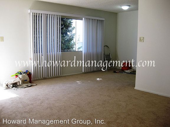 2nd image of 1405 Barry Ave APT 6