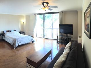 4242 E West Hwy #417, Germantown, MD 20875