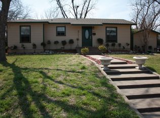 803 S Avenue I, Clifton, TX 76634