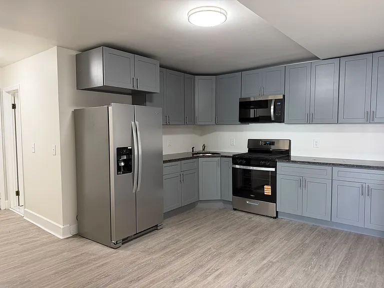 413 Avenue C #7 — Photo 5