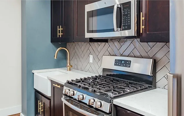 Rented by EXR | media 20