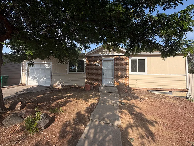 17890 E Princeton Pl — Photo 1
