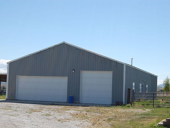 3rd image of 3735 Pioneer Park Dr