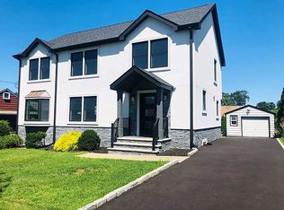 40 Hemlock St, Clifton, NJ 07013