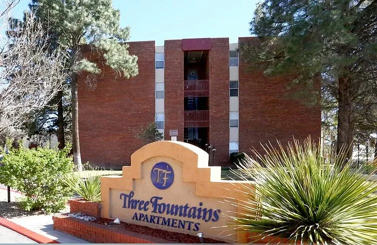 Three Fountains Apartments — Photo 15