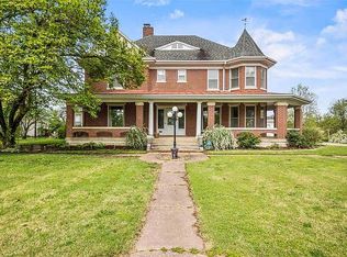 614 S Main St, Perryville, MO 63775