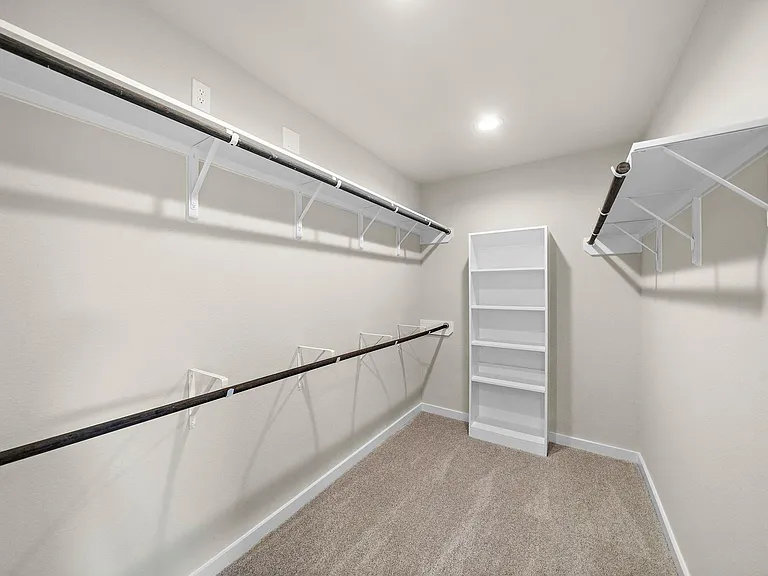 3327 Tilley Dr — Photo 24