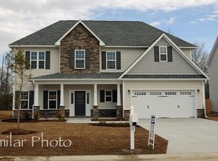 161 Cavalier Dr, Jacksonville, NC 28546