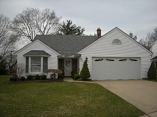 2nd image of 20 Laurel Dr