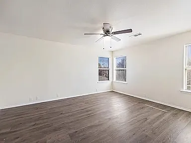 211 Prentice Dr — Photo 16