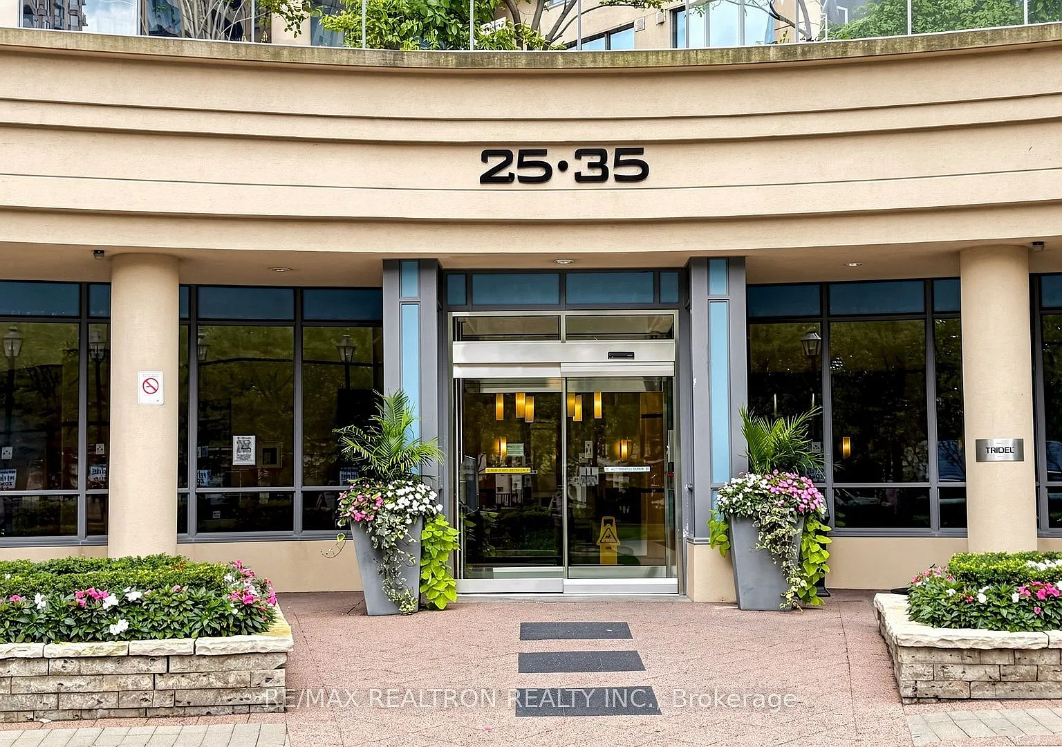 2 bed, $2,800 — Photo 1