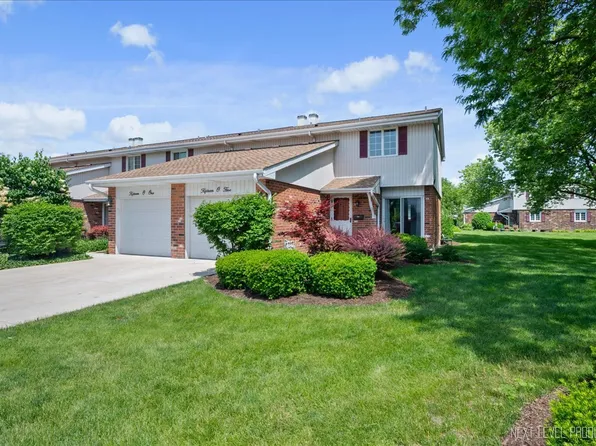 1505 Coloma Ct N, Wheaton, IL 60189