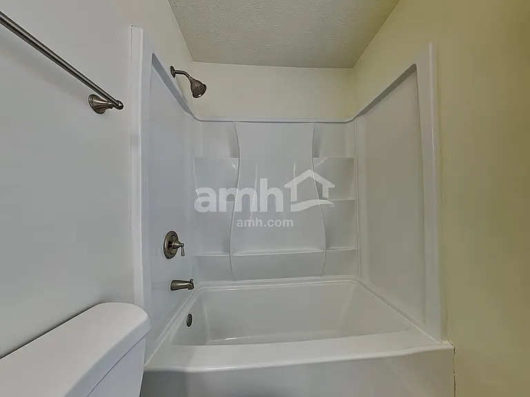 2159 Glenview Dr — Photo 14