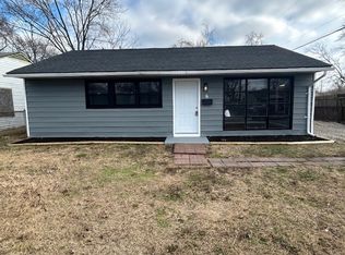 6 Delores Dr, Cahokia, IL