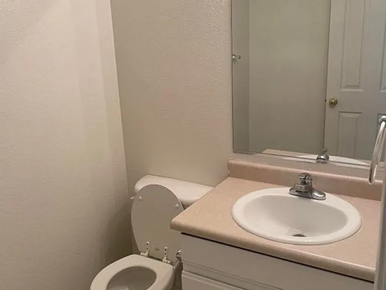 6152 S Sharon Ct — Photo 7