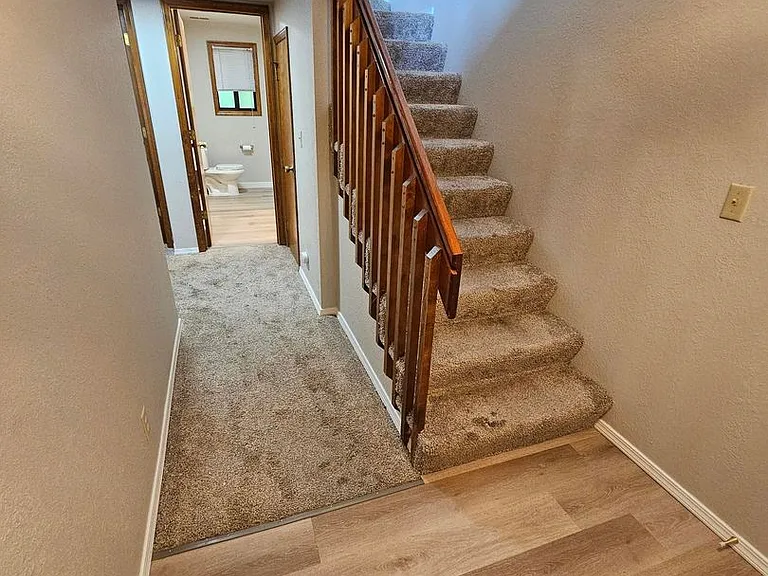 241 S Bruce Ln — Photo 10