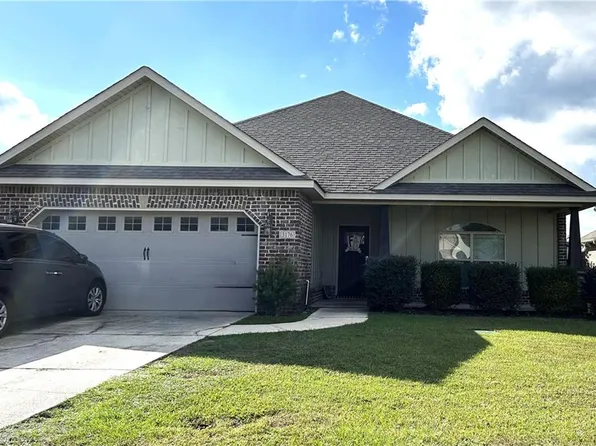 3176 Essex Place Dr, Mobile, AL 36695