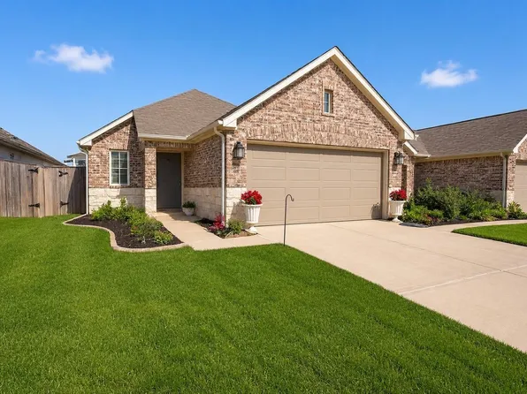 228 River Grove Ct, Willis, TX 77378