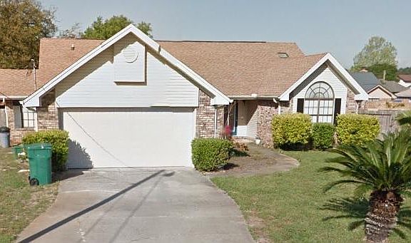 2nd image of 521 E Timberlake Dr