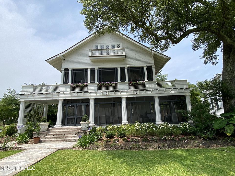 513 E Scenic Dr, Pass Christian, MS 39571 Zillow