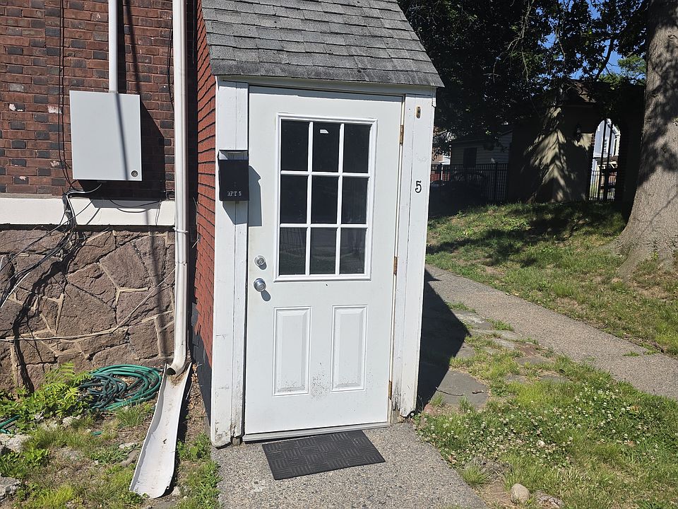 1st image of 502 Church St APT 5
