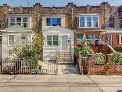 9427 75th St, Jamaica, NY, 11416