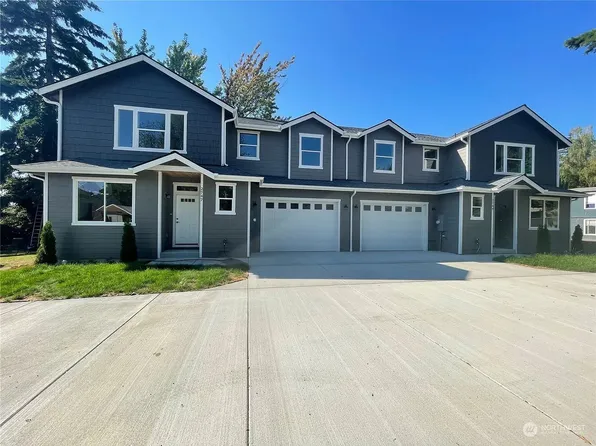 2747 Callahan Dr, Bremerton, WA 98310