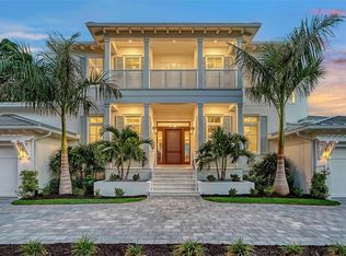 118 N Warbler Ln, Sarasota, FL 34236