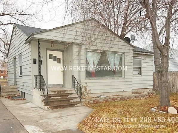 678 1/2 Willard Ave, Pocatello, ID 83201