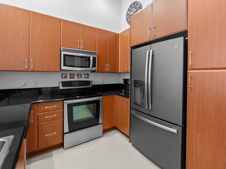 701 S Olive Ave #218 — Photo 6