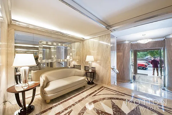 Rented by MOTION New York | media 11